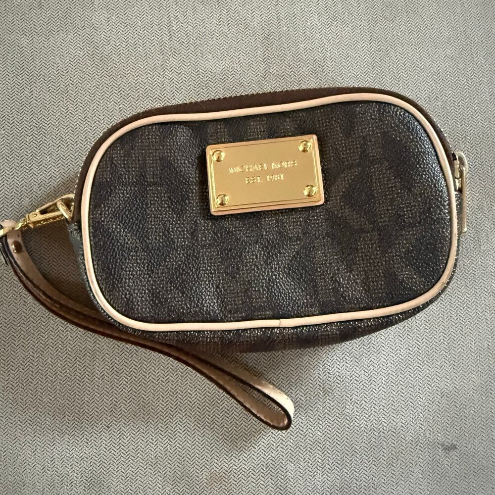 Michael Kors Brown Signature Logo Wristlet Pouch Gold Tone Hardware Excellent